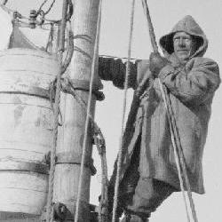 Shackleton's Crow's Nest sets off on a voyage